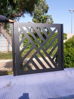 Modern Steel Gate #2310 - Image 2
