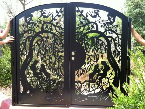 Urban True Love Tree Metal Dual Gate #5311