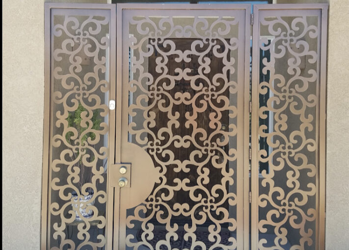 Metal designer gate with two sides panels