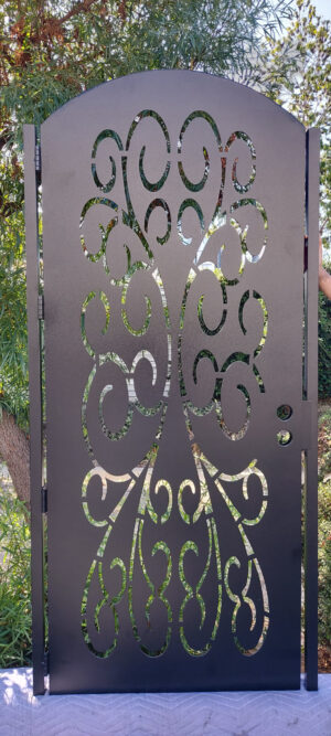 Tuscan Privacy Metal Gate #7012